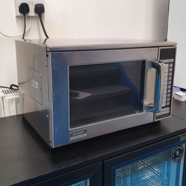 sharp 1900w r 23am commercial microwave 3