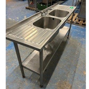 Double Sink Centre Tap